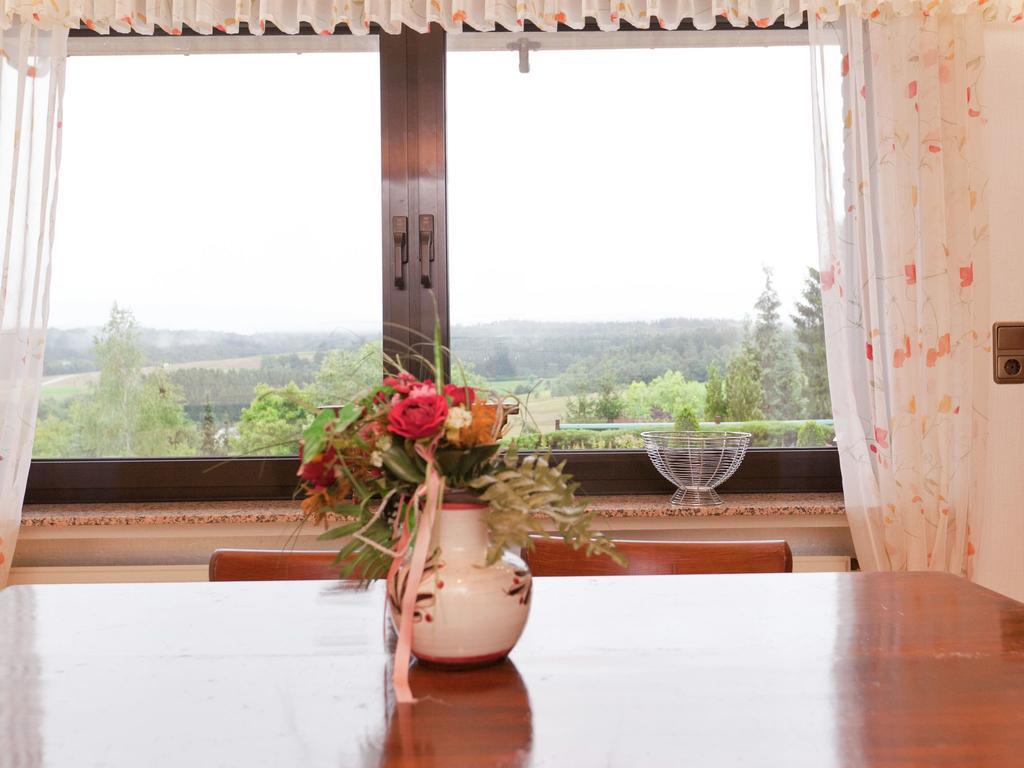 Apartment In Eifel With Children S Playground Lirstal ภายนอก รูปภาพ